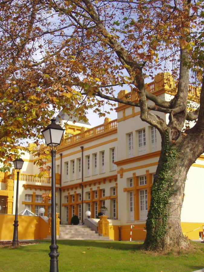 Hotel Arcea Palacio De Las Nieves Langreo Exteriör bild